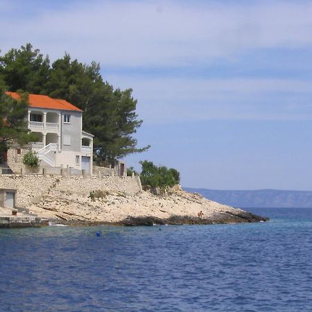 Apartments Gugic Приградица Экстерьер фото